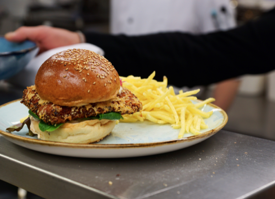 Gourmet Burger / GOURMETBLICK VIP / Chef Manuel Fichter / Sous Chef Ondrej Demsky / Lorenzo BoVoce Elia / Florence Bohren / Michel Ruoff